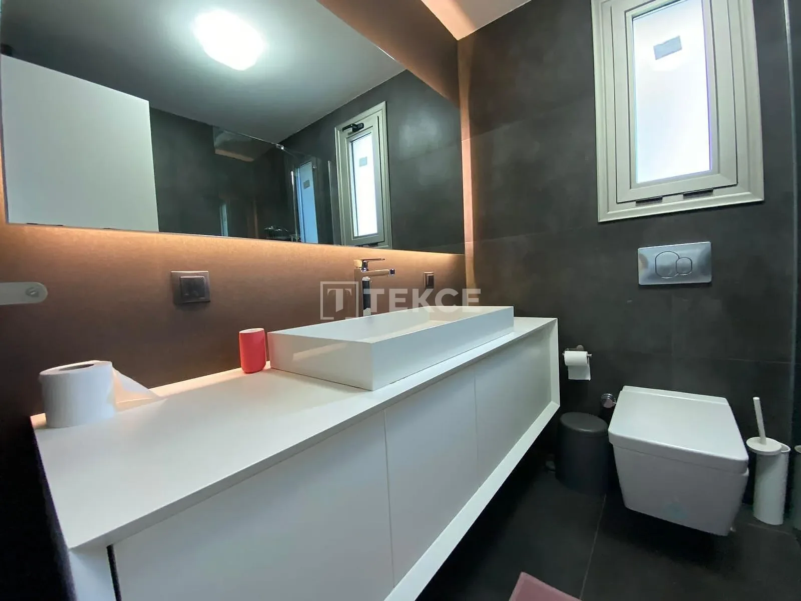 Gallery photo 10