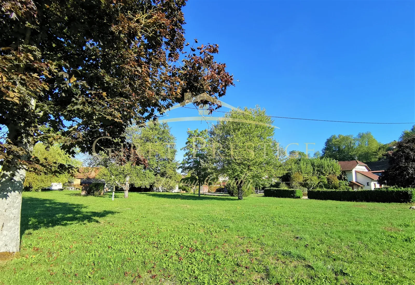 Exterior photo 3