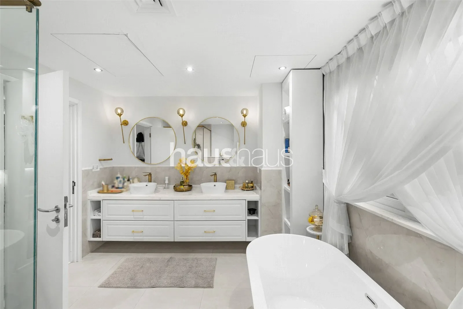 Gallery photo 4