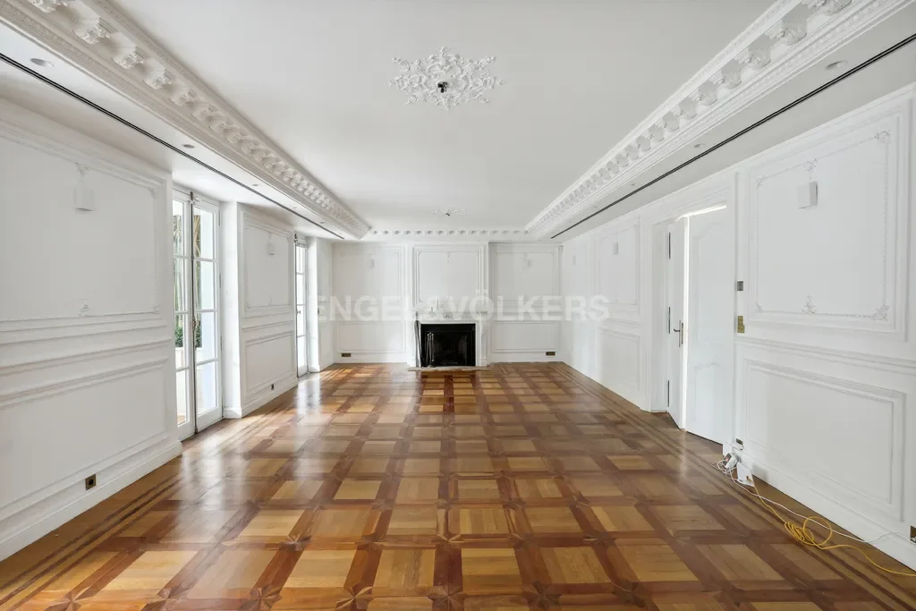 Gallery photo 9