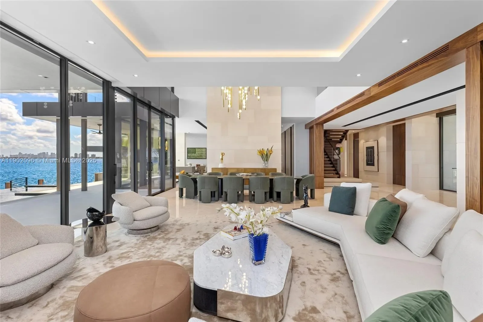 11404 N Bayshore Dr, North Miami Beach, Florida, United States. - Photo 5