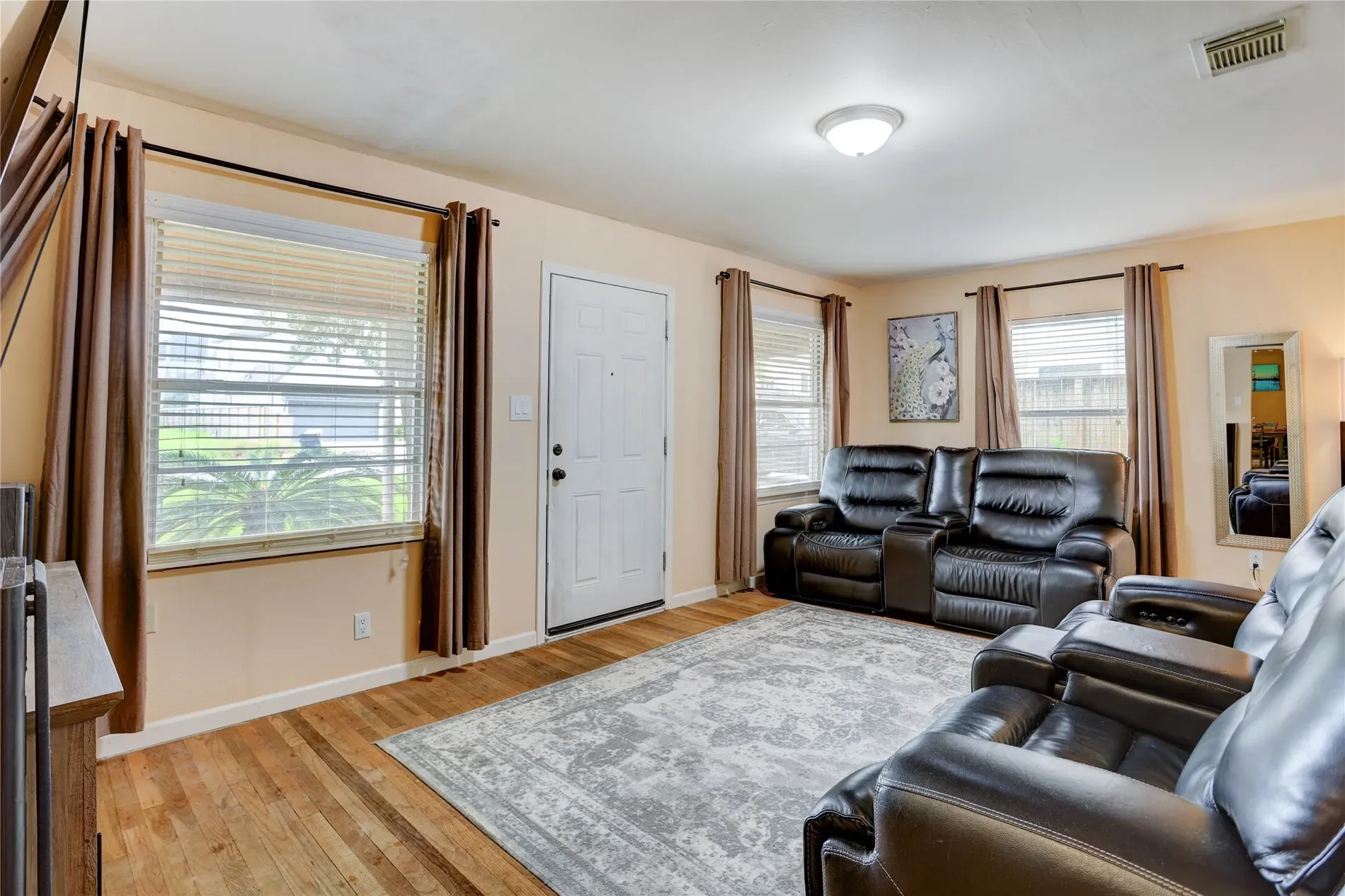 6625 Sivley Street, Houston, TX 77055, Houston, Texas, United States. - Photo 3