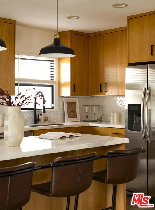 7511 Lasaine Ave, Los Angeles, California, United States. - Photo 12