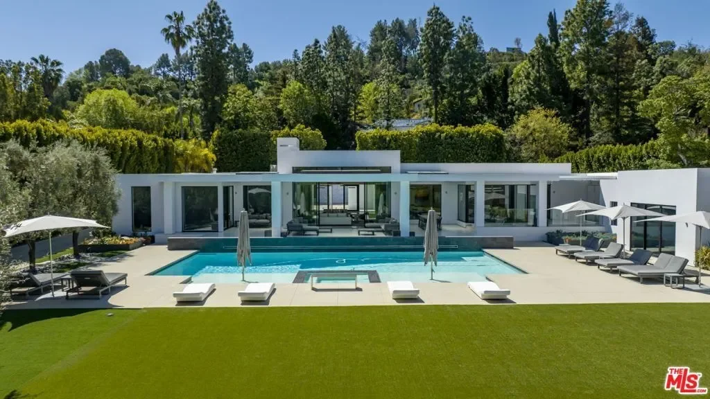 16032 VALLEY VISTA Boulevard, Los Angeles, California, United States. - Photo 27