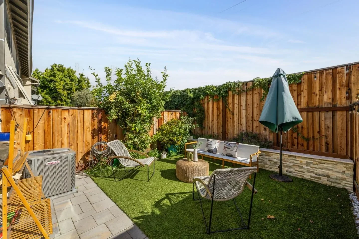 646 S Ahwanee Terrace, Sunnyvale, California, United States. - Photo 2