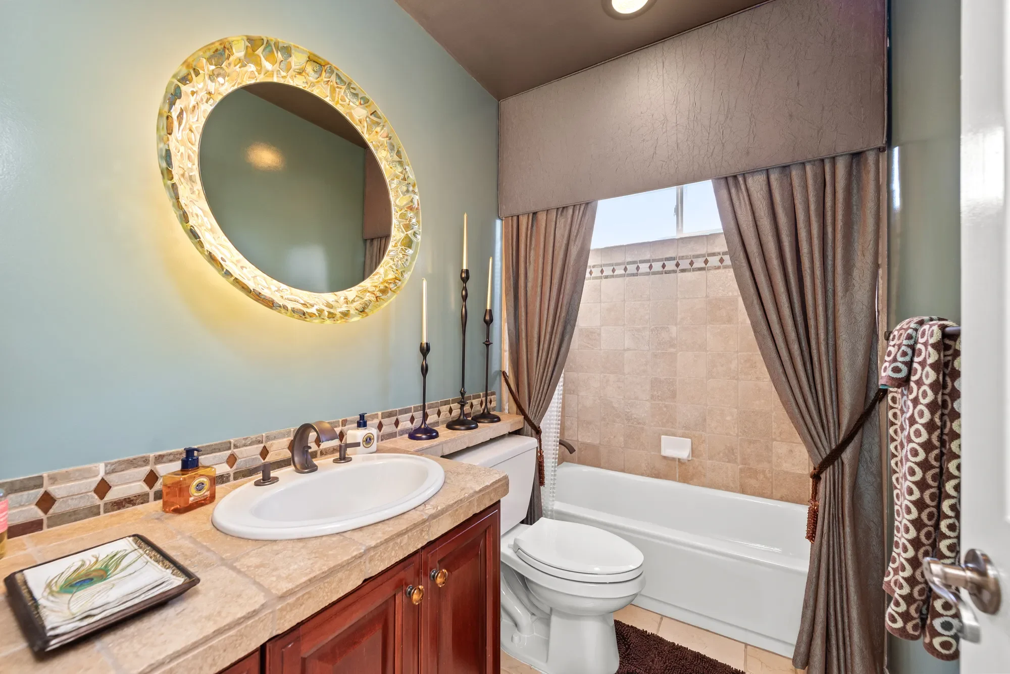 1008 N Country Club Drive, Simi Valley, CA 93065, Simi Valley, California, United States. - Photo 28