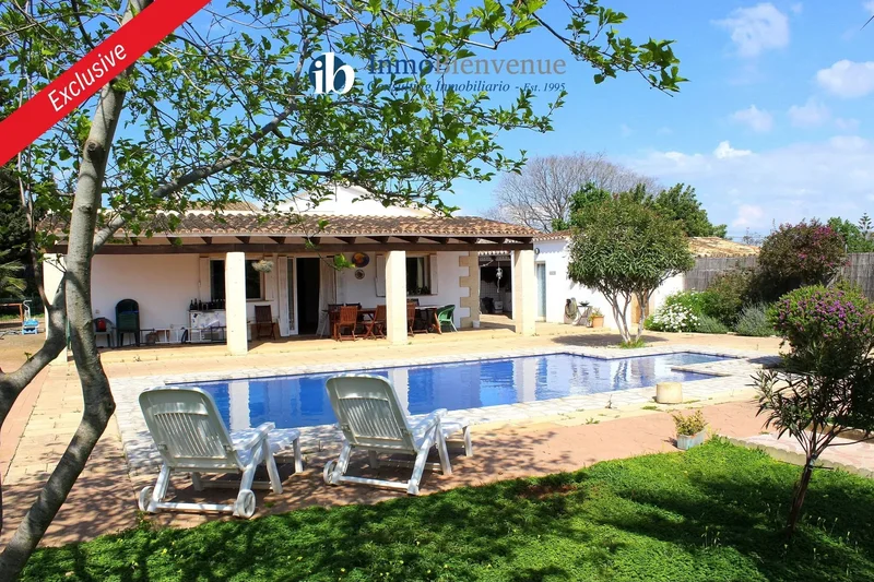 Charming Country Property in Establiments