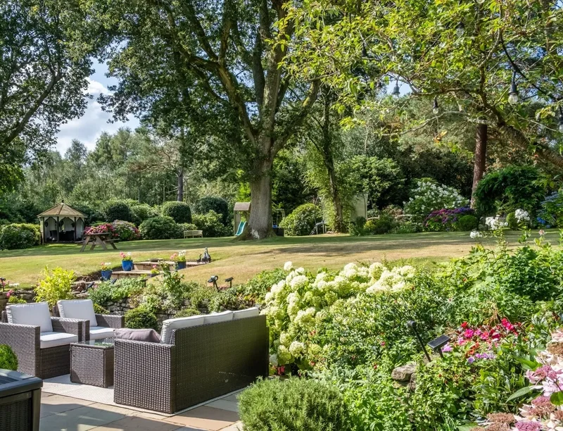 Hurst Park, Midhurst, West Sussex, Midhurst, England, United Kingdom. - Photo 7