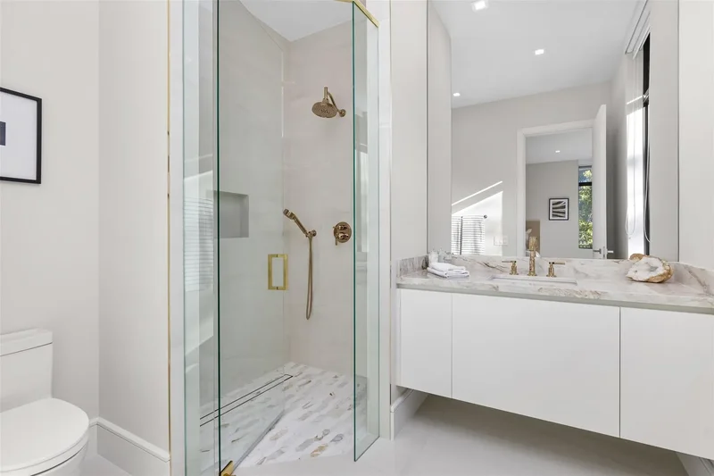 100 Royal Palm Drive, Fort Lauderdale, Florida, United States. - Photo 56