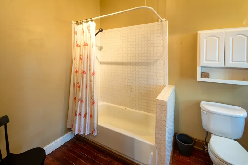 213 West Duffy Street, Savannah, GA 31401, Savannah, Georgia, United States. - Photo 33