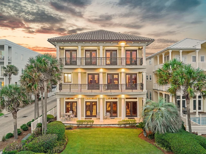 Miramar Beach, Florida, United States. - Photo 14