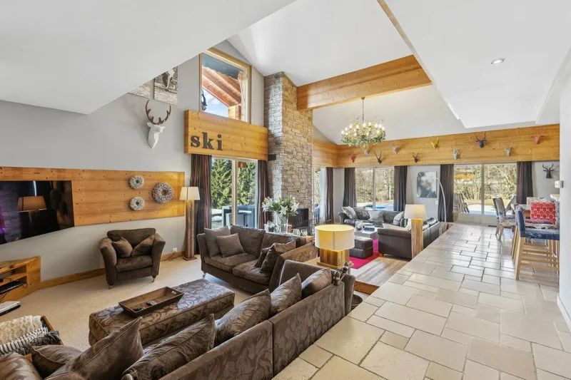 Chalet Frimaire: Exceptional Property In The Center Of The Resort