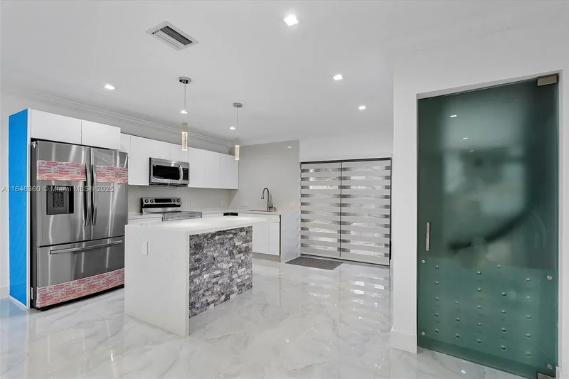 501 E 59th St, Hialeah, FL 33013, Hialeah, Florida, United States. - Photo 9