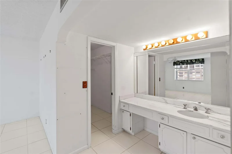 5200 N Ocean Blvd #1207B, Lauderdale By The Sea, FL 33308, Fort Lauderdale, Florida, United States. - Photo 13