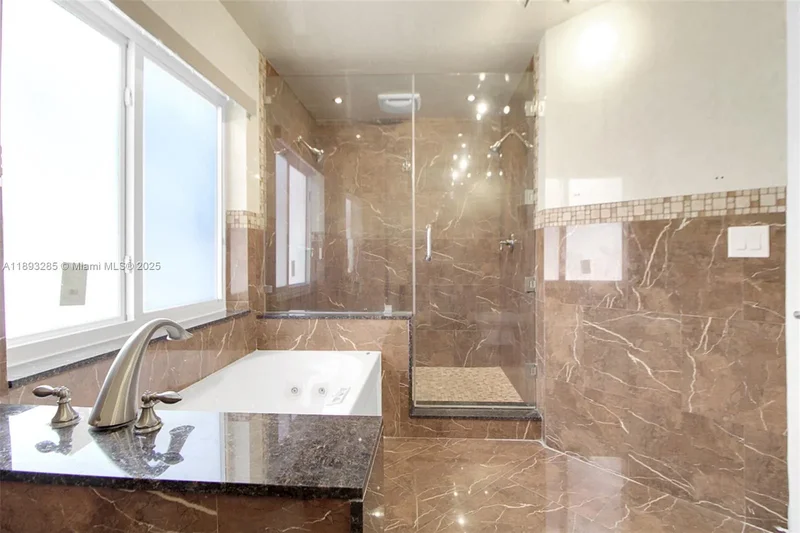 8416 NW 201st St, Hialeah, Florida, United States. - Photo 23