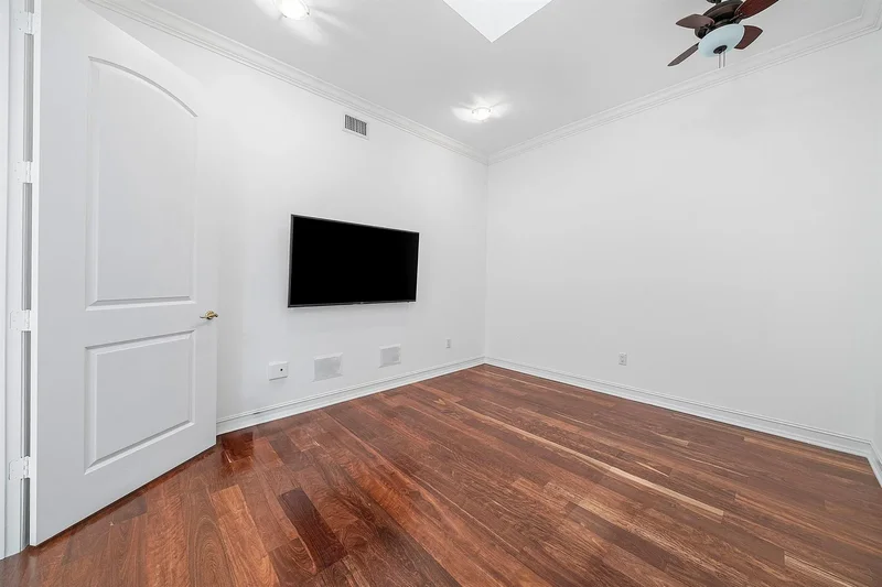 550 SE Mizner Boulevard #B906, Boca Raton, FL 33432, Boca Raton, Florida, United States. - Photo 6