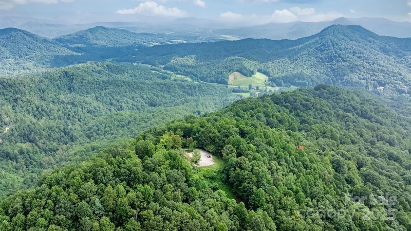 4415 Laurel Ridge Drive, Lenoir, NC 28645, Lenoir, North Carolina, United States. - Photo 24