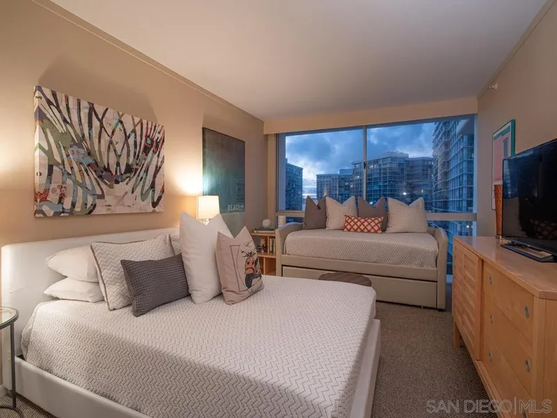 1810 Avenida Del Mundo Unit# 505, Coronado, CA 92118, Coronado, California, United States. - Photo 15