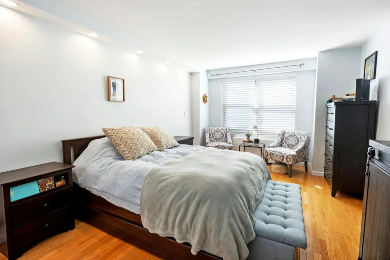 -11 QUEENS BLVD, New York, New York, United States. - Photo 10