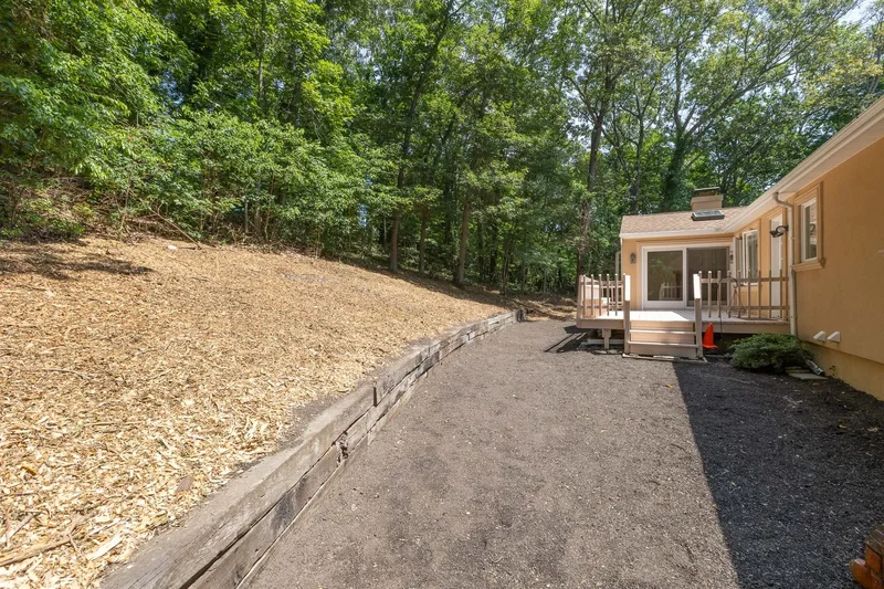 263 North Country , Smithtown, NY 11787, Smithtown, New York, United States. - Photo 25
