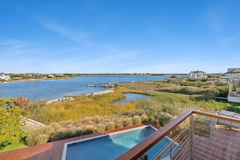 Dune Road, Westhampton Beach, New York, United States. - Photo 13