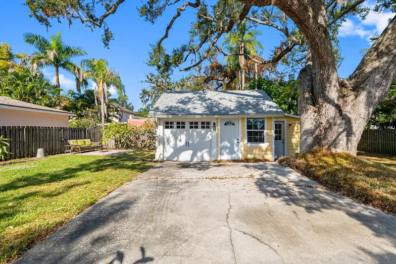 326 Wildwood Way, Belleair, FL 33756, Clearwater, Florida, United States. - Photo 20
