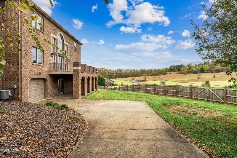 9 Carriage Court, Johnson City, TN 37604, Johnson City, Tennessee, United States. - Photo 85