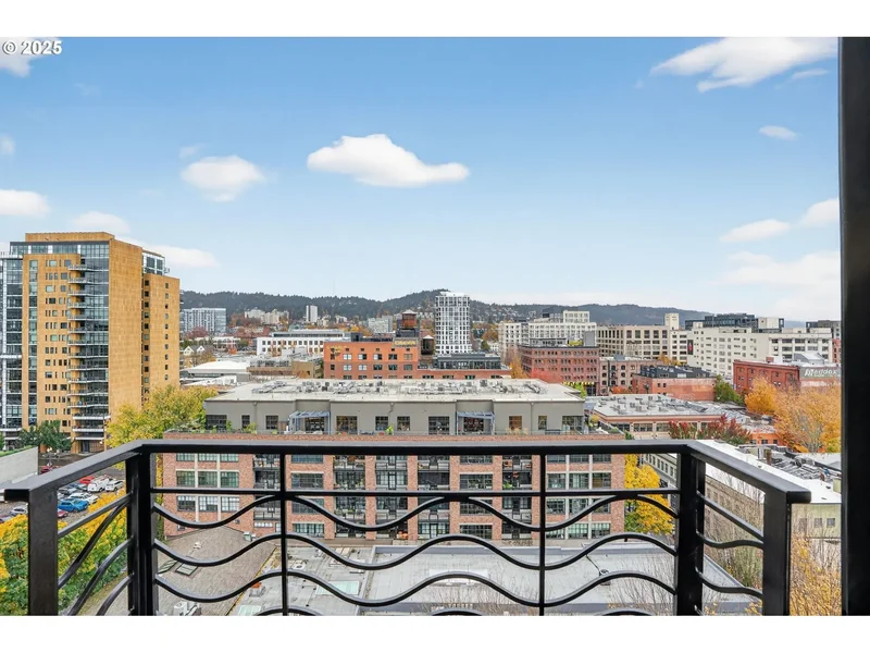 420 NW 11TH AVE #1009, Portland, OR 97209, Portland, Oregon, United States. - Photo 8