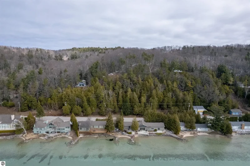 1137 Crystal Drive, Frankfort, MI 49635, Frankfort, Michigan, United States. - Photo 16