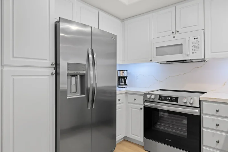 9237 Regents Road Unit K101 , San Diego, CA 92037, San Diego, California, United States. - Photo 10