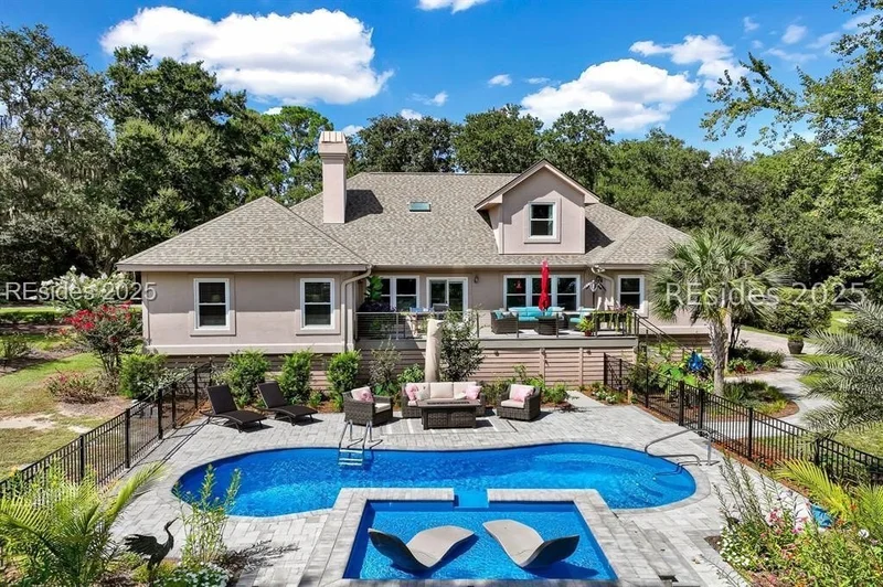 beautifully renovated home in Port Royal Plantation
