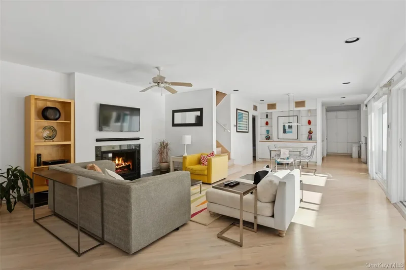 40 Fulton Avenue, Atlantic Beach, New York, United States. - Photo 14
