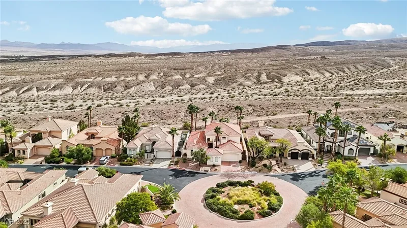 27 Avenida Fiori, Henderson, Nevada, United States. - Photo 67