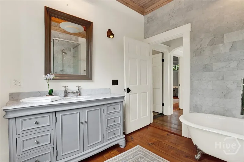 123 E 46th Street, Savannah, Georgia, United States. - Photo 42