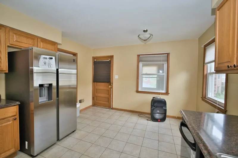 6522 N Spaulding Avenue, Lincolnwood, IL 60712, Lincolnwood, Illinois, United States. - Photo 36