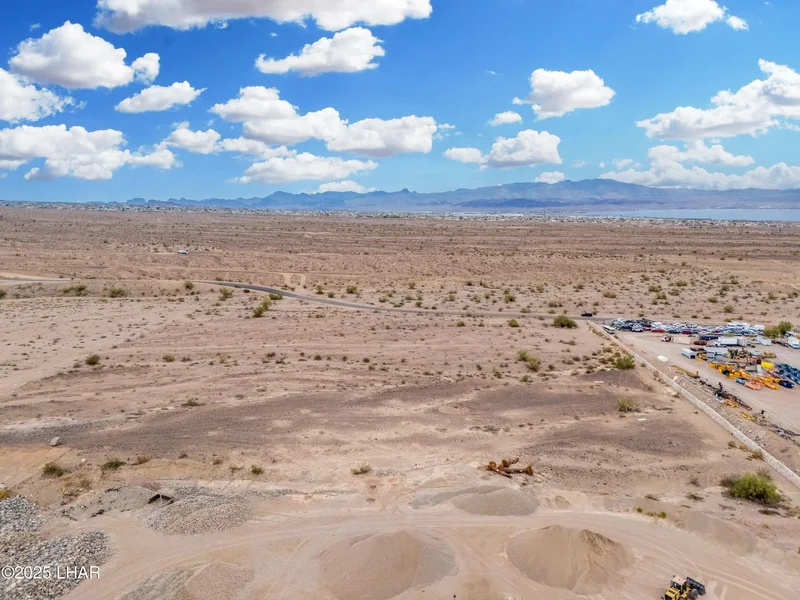 0000 Chenoweth Rd, Lake Havasu City, AZ 86404, Desert Hills, Arizona, United States. - Photo 23