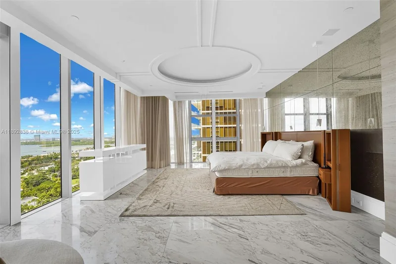 9701 Collins Ave, Bal Harbour, Florida, United States. - Photo 45