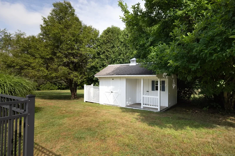 23 Edgerton Street, East Hampton, Connecticut, United States. - Photo 33