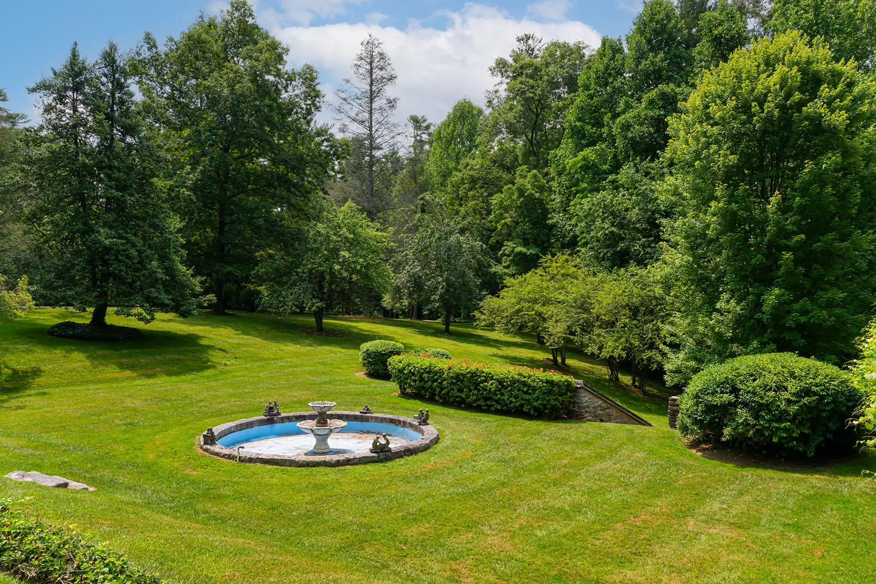2531 Little River Road, Hendersonville, NC 28739, Laurel Park, North Carolina, United States. - Photo 33