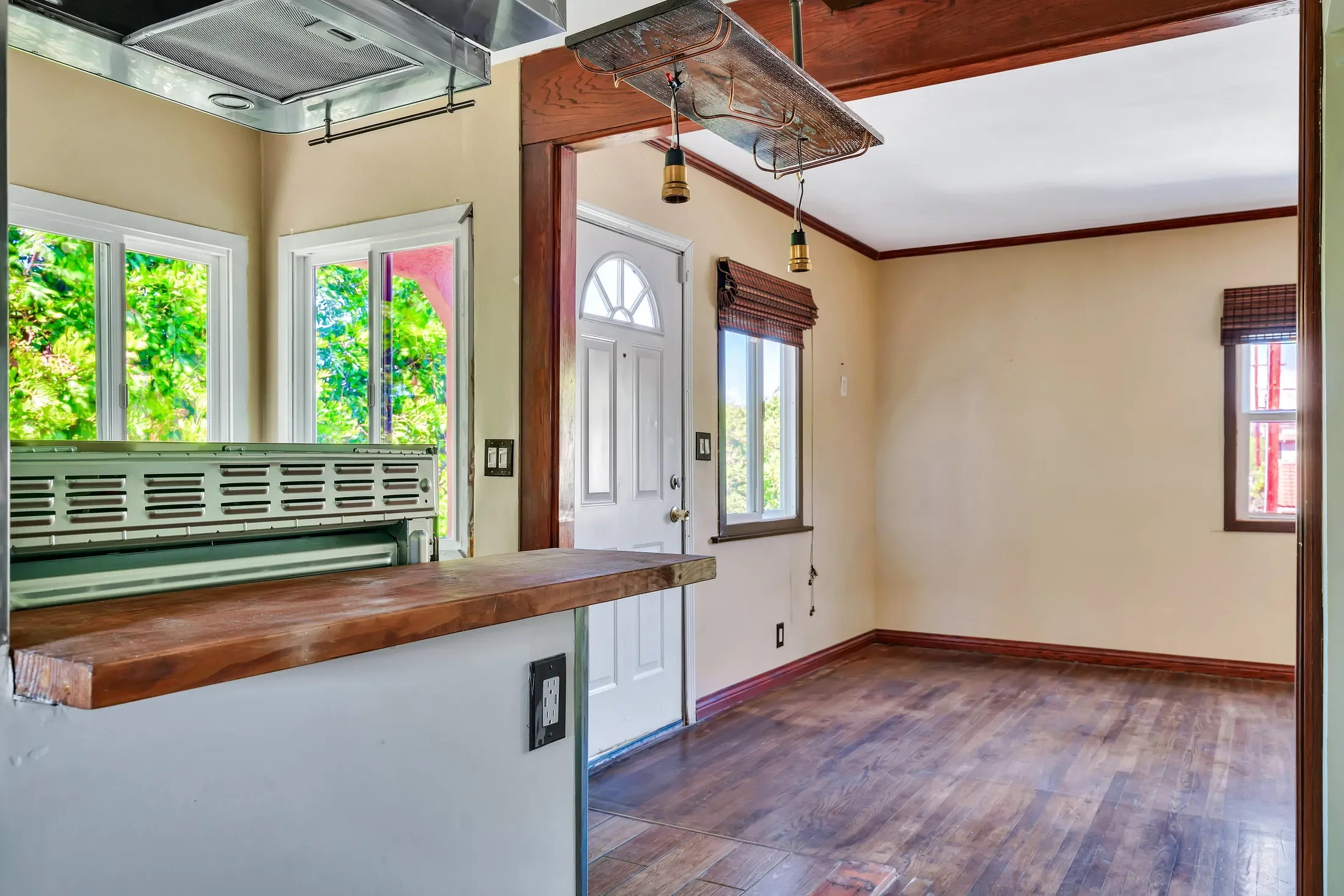 2013 South Palm Avenue , Alhambra, CA 91803, Alhambra, California, United States. - Photo 20