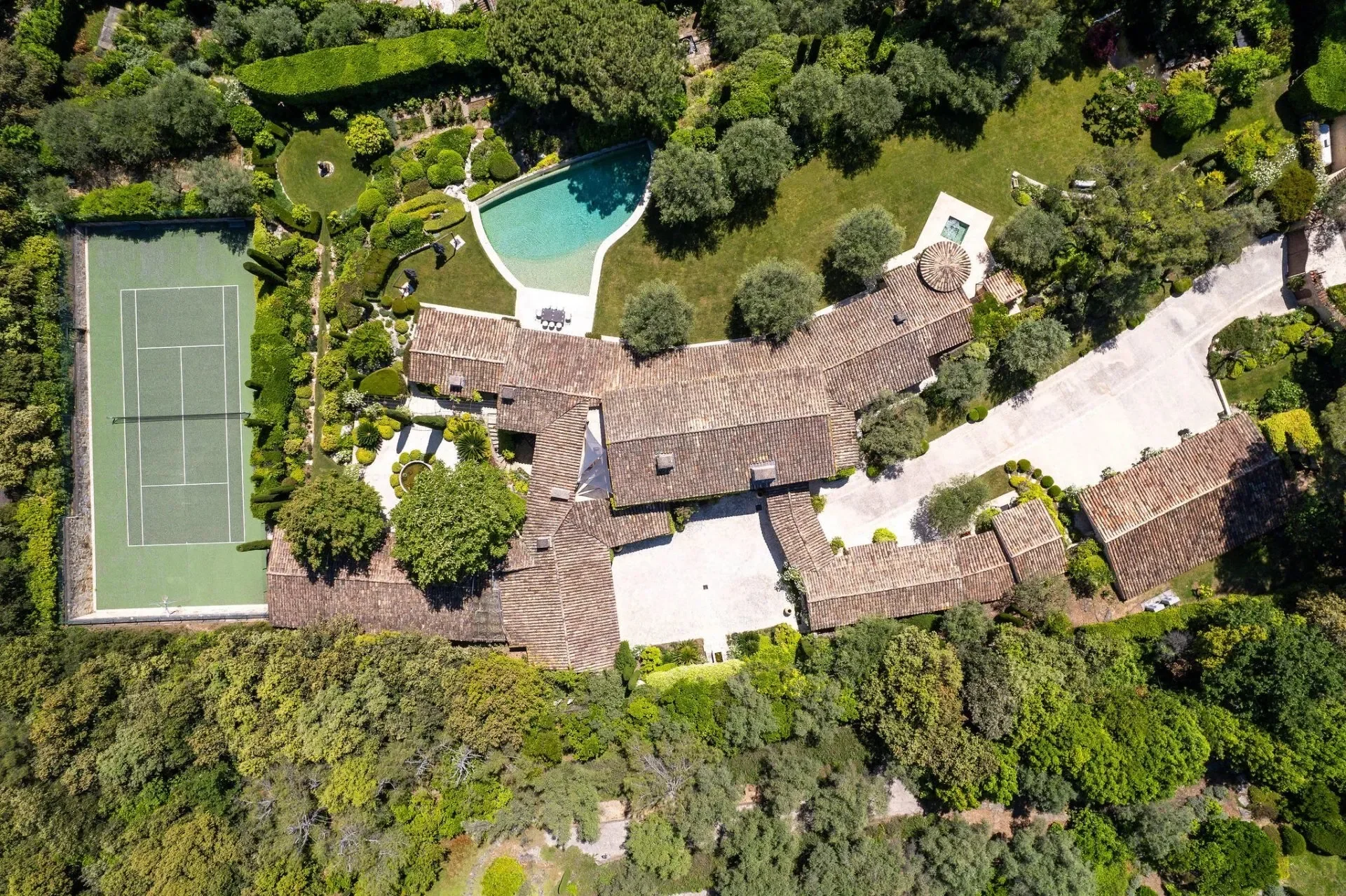 Property photo 2