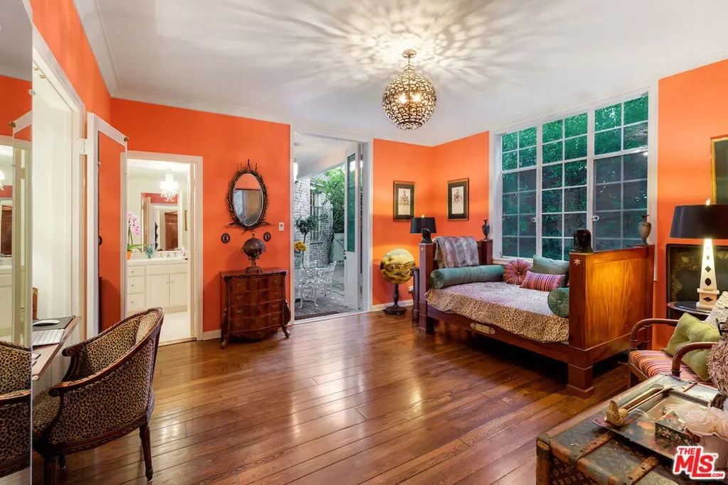 601 Woodruff Avenue, Los Angeles, California, United States. - Photo 2