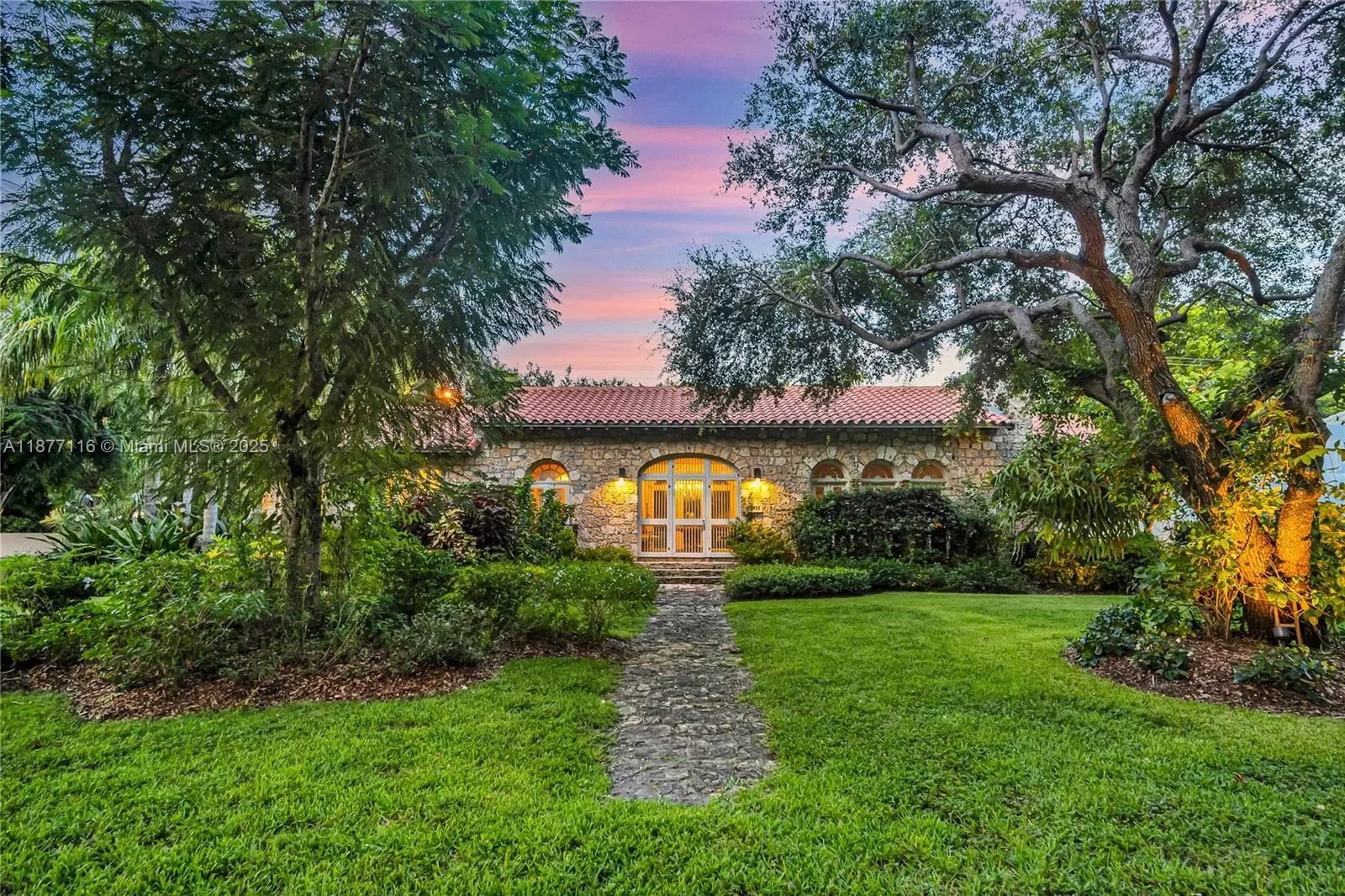 3903 Granada Blvd, Coral Gables, Florida, United States. - Photo 42
