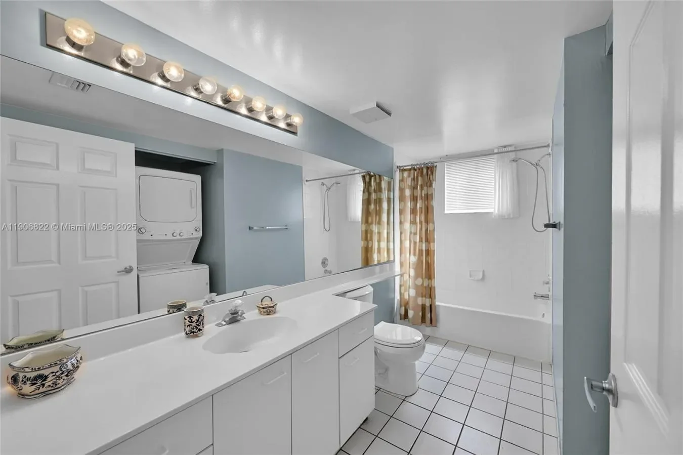 18260 N Bay Road , Sunny Isles FL 33160, Golden Beach, Florida, United States. - Photo 14