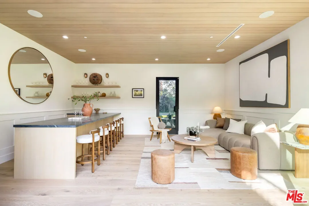 4828 Radford Ave, Los Angeles, California, United States. - Photo 16