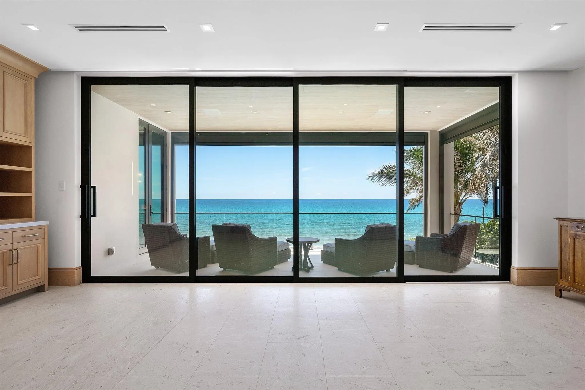 1260 S Ocean Boulevard, Manalapan, Florida, United States. - Photo 53