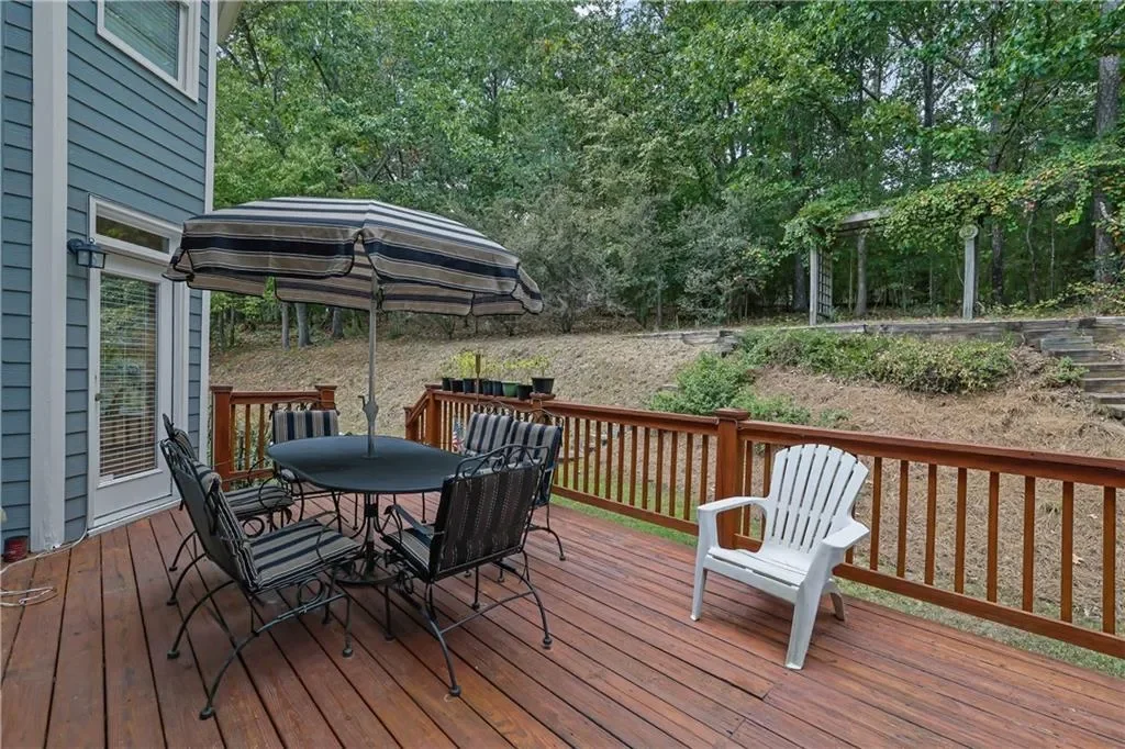 1502 Menlo Drive NW, Kennesaw, Georgia, United States. - Photo 29