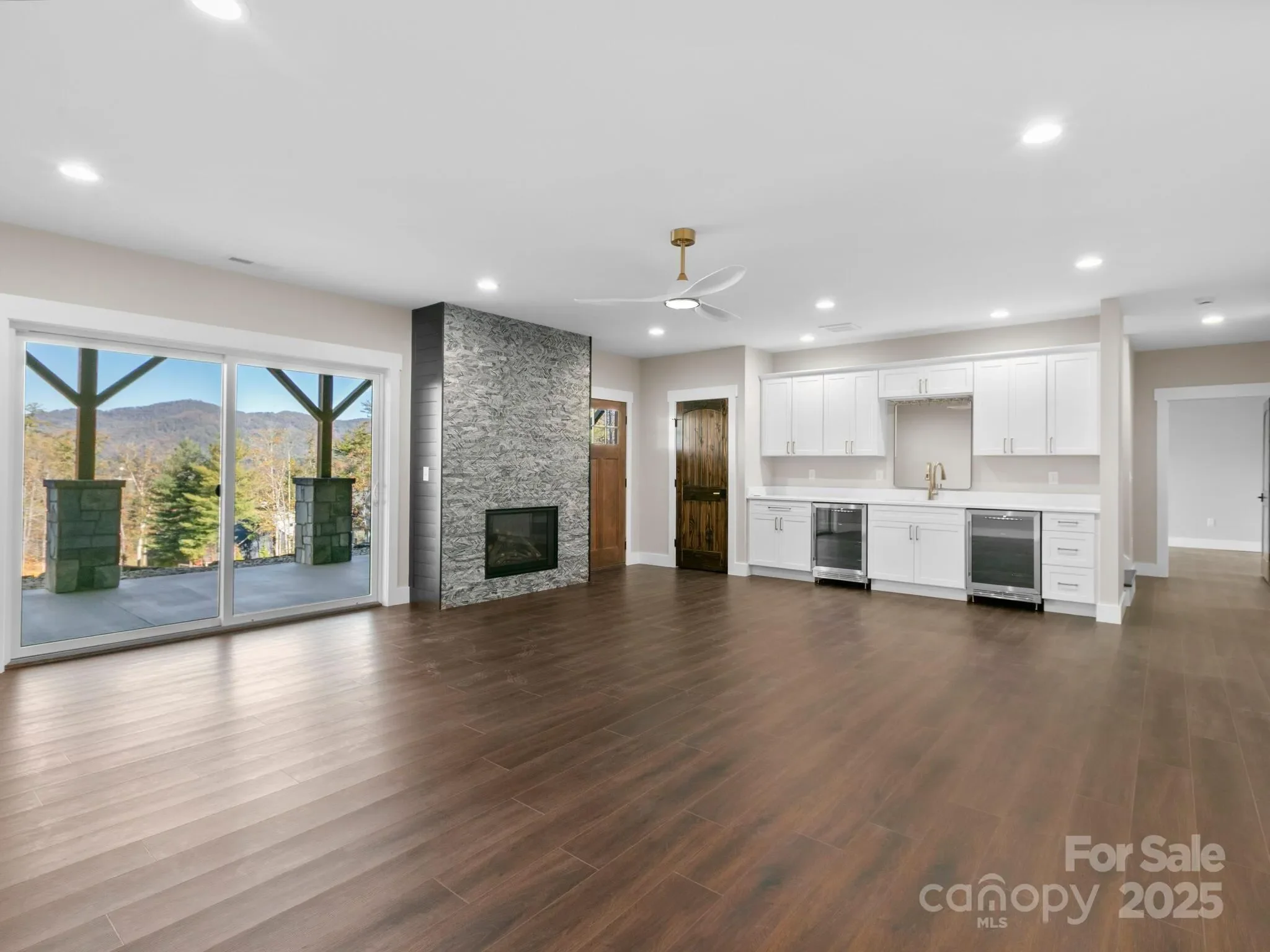3 Erin Glen Court, Fairview, NC 28730, Fairview, North Carolina, United States. - Photo 16