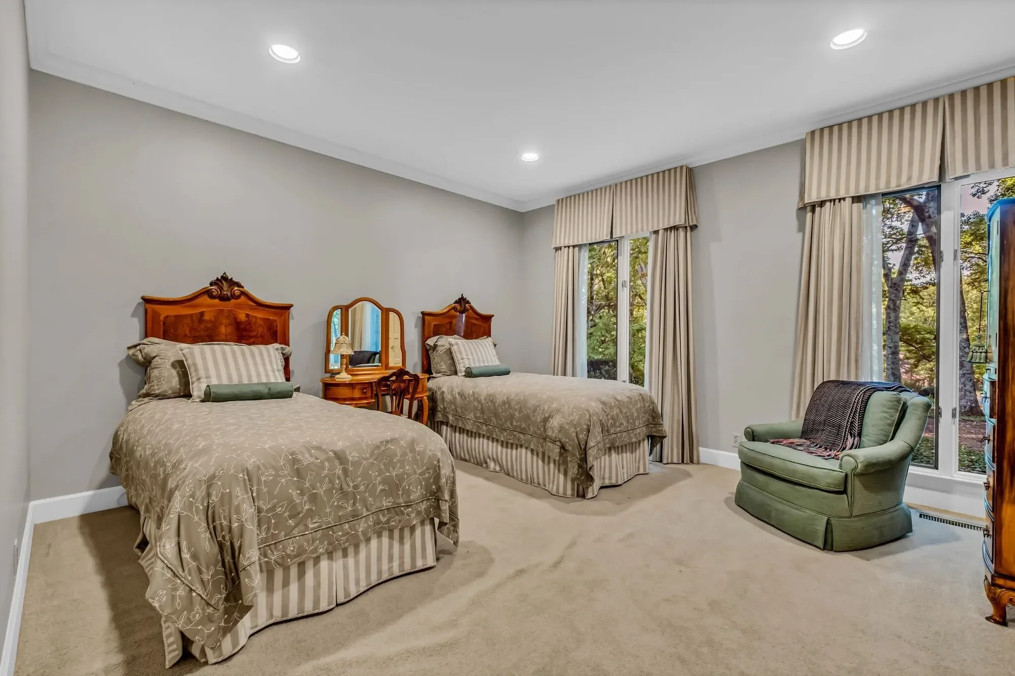 6420 E Valley Ct , Nashville, TN 37205, Nashville, Tennessee, United States. - Photo 26