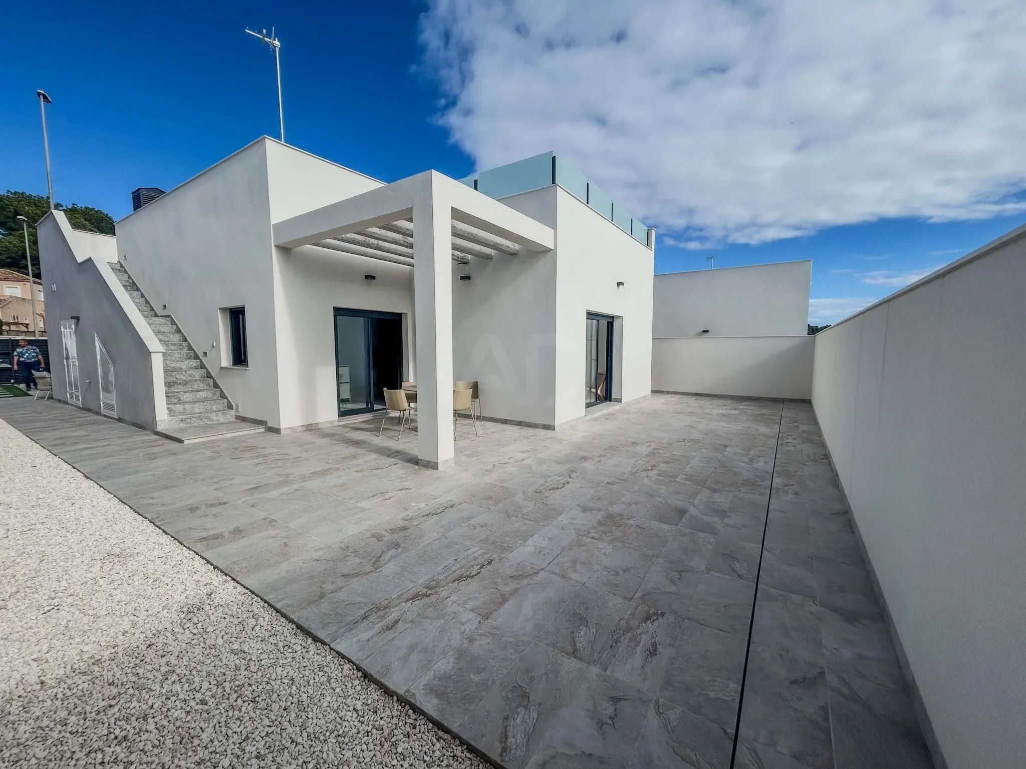 Exterior photo 12